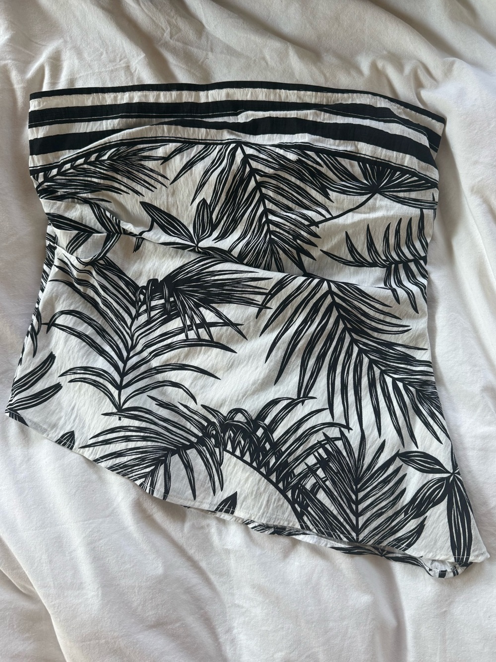 NWT Stitch +  Feather Black & White Strapless Top, Asymmetrical Hem Side Zipper